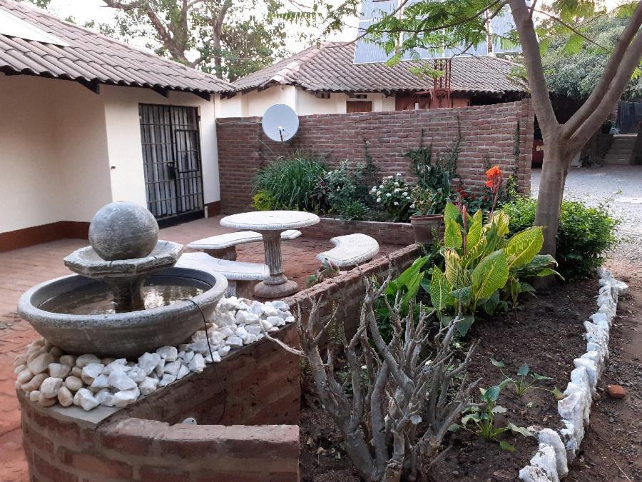 Bed and Breakfast Sonke Ball House Блантайр Экстерьер фото